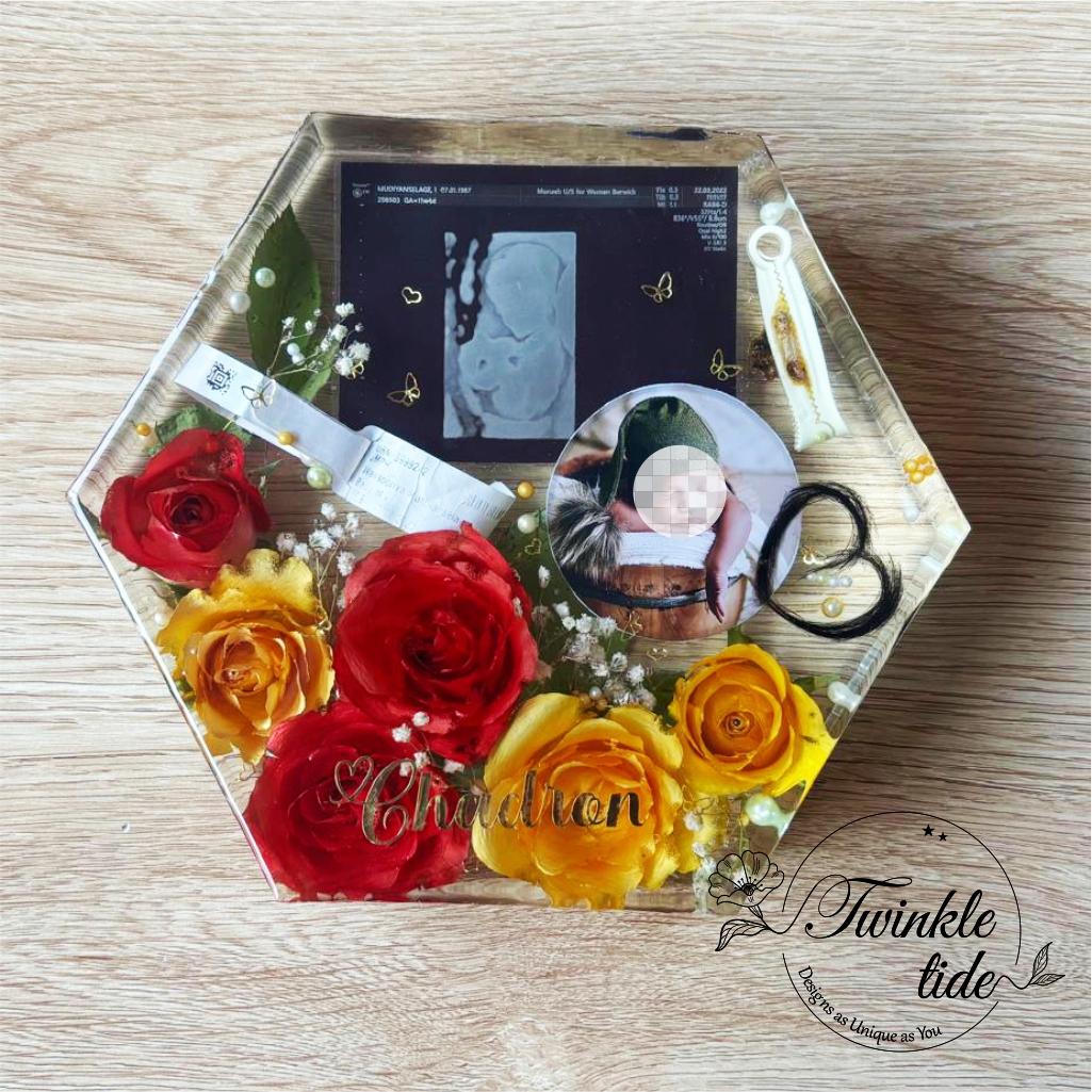 20 cm × 16 cm - Resin Flower Keepsake